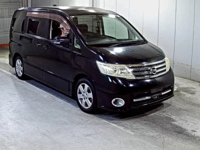 NISSAN SERENA
