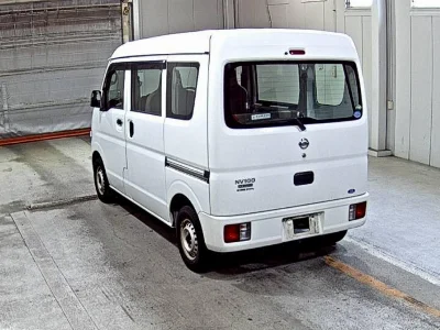 NISSAN CLIPPER VAN