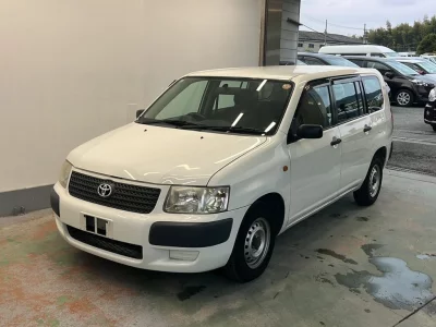 TOYOTA SUCCEED