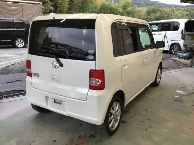 TOYOTA PIXIS SPACE