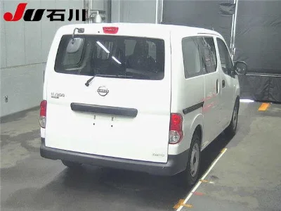 NISSAN NV200