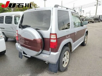 MITSUBISHI PAJERO MINI