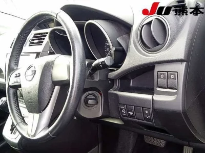 NISSAN LAFESTA