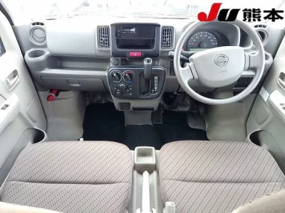 NISSAN CLIPPER VAN