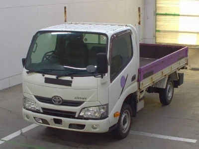 TOYOTA DYNA