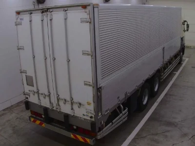 MITSUBISHI FUSO