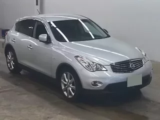 NISSAN SKYLINE CROSSOVER