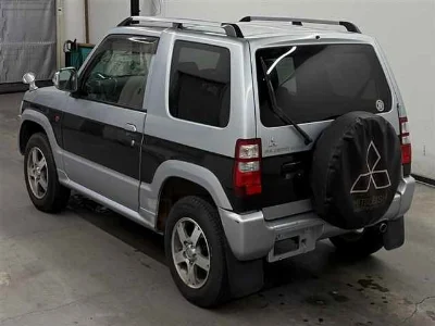 MITSUBISHI PAJERO MINI