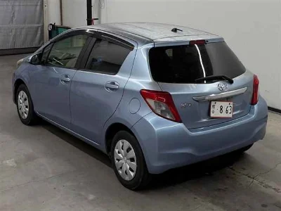 TOYOTA VITZ