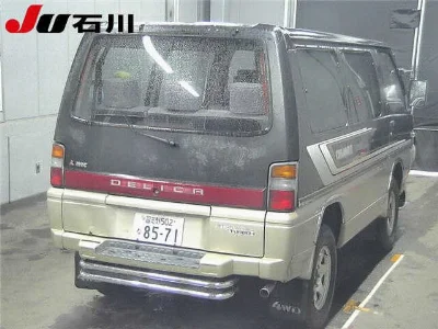 MITSUBISHI DELICA WAGON