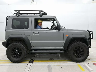 SUZUKI JIMNY SIERRA