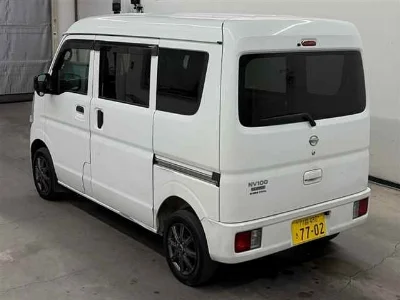NISSAN CLIPPER VAN