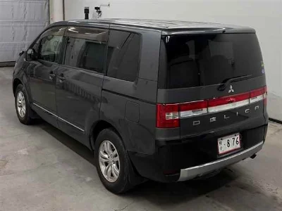MITSUBISHI DELICA D5