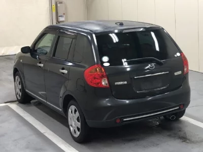 MAZDA VERISA