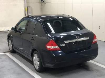 NISSAN TIIDA LATIO