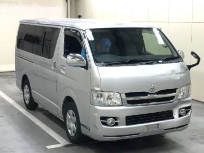 TOYOTA REGIUS ACE VAN