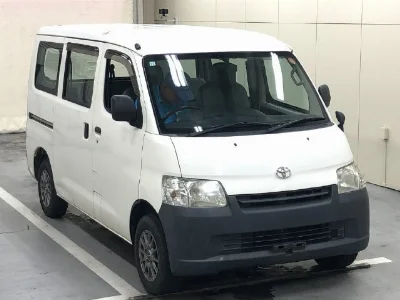 TOYOTA LITE ACE VAN