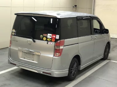 HONDA STEP WAGON