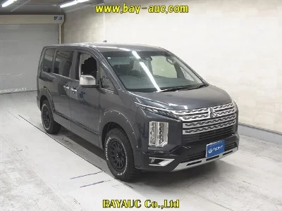 MITSUBISHI DELICA D5