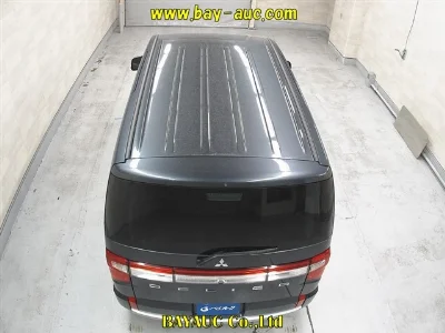 MITSUBISHI DELICA D5