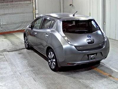 NISSAN LEAF