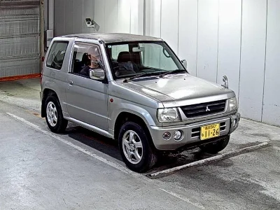 MITSUBISHI PAJERO MINI