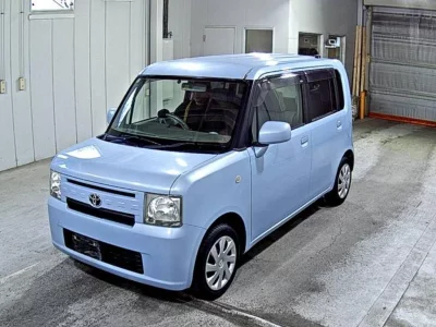 TOYOTA PIXIS SPACE