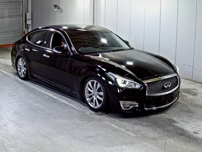 NISSAN FUGA