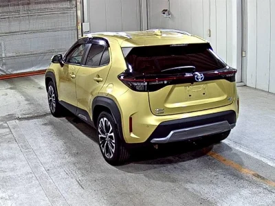 TOYOTA YARIS CROSS