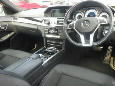 MERCEDES BENZ E CLASS