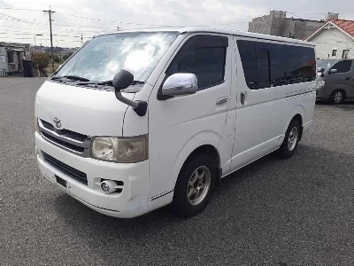 TOYOTA REGIUS VAN