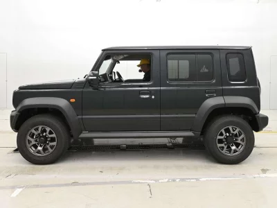 SUZUKI JIMNY NOMADE