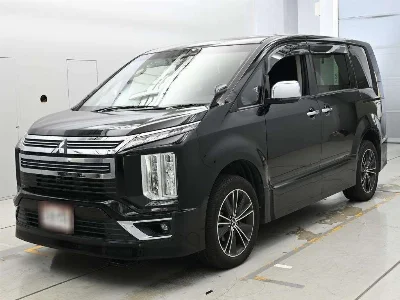 MITSUBISHI DELICA D5
