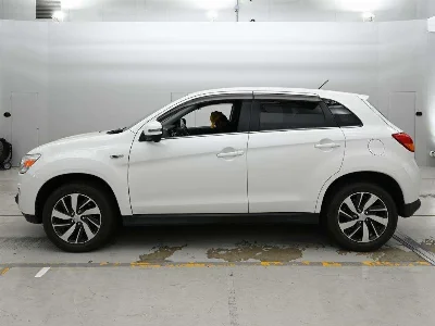 MITSUBISHI RVR