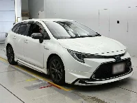 Цена авто Toyota Corolla Touring с аукционов Японии, номер кузова ZWE211W, пробег 45 000, оценка 8