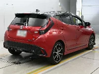 Цена авто Toyota Aqua с аукционов Японии, номер кузова MXPK11, пробег 19 000, оценка 3