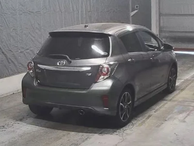 TOYOTA VITZ