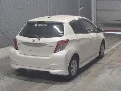 TOYOTA VITZ