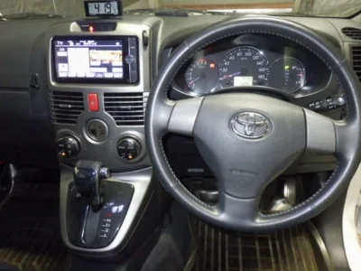 TOYOTA RUSH