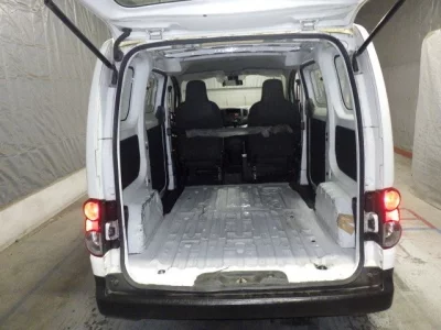 NISSAN NV200