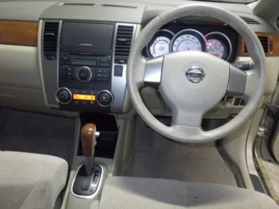 NISSAN TIIDA LATIO