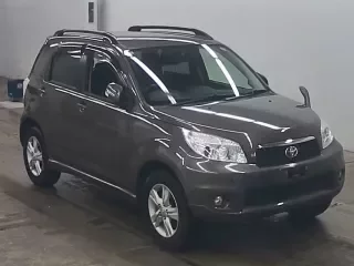 TOYOTA RUSH