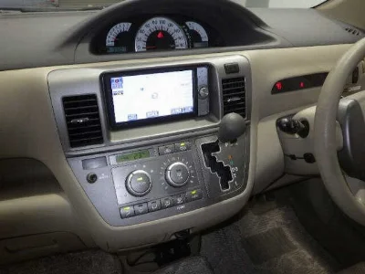 TOYOTA RAUM
