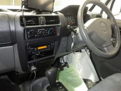 NISSAN CLIPPER VAN
