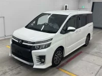 Цена авто Toyota Voxy с аукционов Японии, номер кузова ZRR80W, пробег 110 000, оценка 8