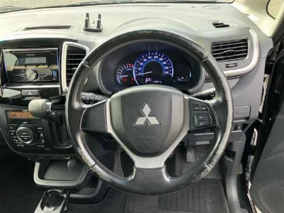 MITSUBISHI DELICA D2