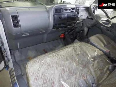 MITSUBISHI CANTER