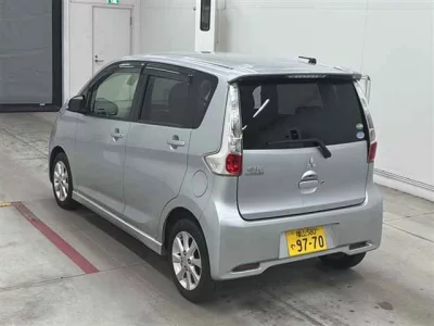 MITSUBISHI EK CUSTOM