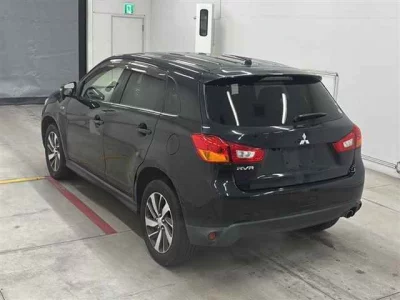 MITSUBISHI RVR