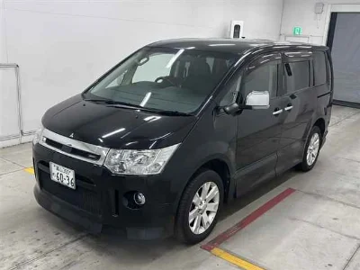 MITSUBISHI DELICA D5